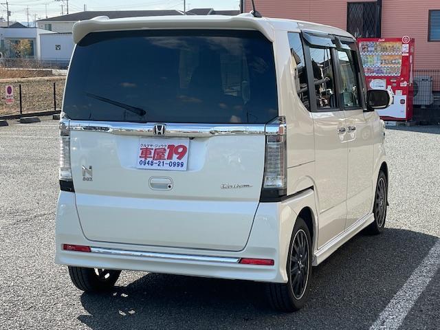 N-BOXカスタム G ターボSSブラックスタイルパッケージ 禁煙車 1年保証付 8インチワイドフルセグTVナビ Bluetooth バックカメラ 両側パワースライドドア 純正ブラックアルミホイール シートヒーター ハーフレザーシート ETC HID スマートキ(11枚目)