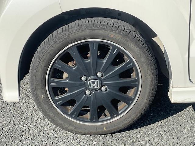 N-BOXカスタム G ターボSSブラックスタイルパッケージ 禁煙車 1年保証付 8インチワイドフルセグTVナビ Bluetooth バックカメラ 両側パワースライドドア 純正ブラックアルミホイール シートヒーター ハーフレザーシート ETC HID スマートキ(15枚目)