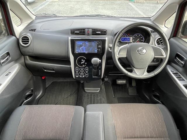 �[�Ԏ��ɂ́A�I�C���E�G�������g�����𖳗��ōs���Ă���܂��B���A���Ջ�ɉ����ăo�b�e���[�E���C�p�[�S���E�u���[�L�p�b�h�E�N�[���[�K�X�����T�[�r�X�̈�Ƃ��čs���Ă���܂��B