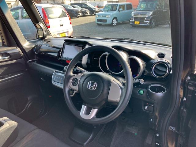 Ｎ－ＢＯＸカスタム Ｇ・Ｌパッケージ　禁煙車　１年保証付　フルセグＴＶナビ　Ｂｌｕｅｔｏｏｔｈ　バックカメラ　パワースライドドア　ＥＴＣ　ＨＩＤ　純正１４インチアルミホイール　スマートキー　ＤＶＤ　取説（31枚目）