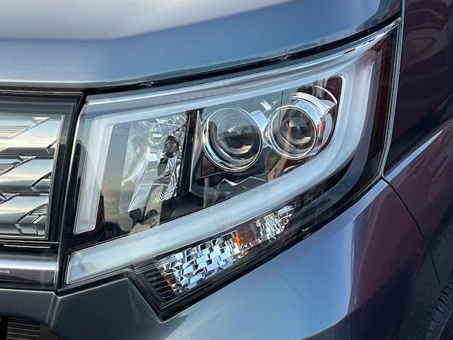 ステラ カスタムＲ　スマートアシスト　禁煙車　１年保証付　フルセグＴＶナビ　Ｂｌｕｅｔｏｏｔｈ　バックカメラ　スマートアシスト　ＬＥＤ　ＥＴＣ　純正アルミホイール　スマートキー　ＤＶＤ再生　オートライト　ステアリングスイッチ（17枚目）