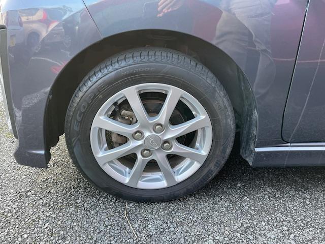 ステラ カスタムＲ　スマートアシスト　禁煙車　１年保証付　フルセグＴＶナビ　Ｂｌｕｅｔｏｏｔｈ　バックカメラ　スマートアシスト　ＬＥＤ　ＥＴＣ　純正アルミホイール　スマートキー　ＤＶＤ再生　オートライト　ステアリングスイッチ（22枚目）