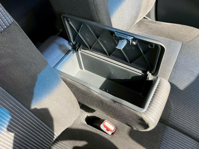 ステラ カスタムＲ　スマートアシスト　禁煙車　１年保証付　フルセグＴＶナビ　Ｂｌｕｅｔｏｏｔｈ　バックカメラ　スマートアシスト　ＬＥＤ　ＥＴＣ　純正アルミホイール　スマートキー　ＤＶＤ再生　オートライト　ステアリングスイッチ（32枚目）