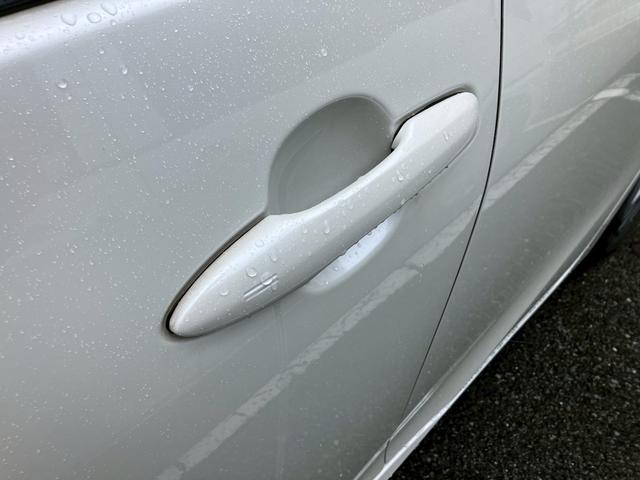 プリウス Ａ　禁煙車　１年保証付　フルセグＴＶナビ　Ｂｌｕｅｔｏｏｔｈ　バックカメラ　トヨタセーフティセンス　クルコン　ＬＥＤ　ＨＵＤ　パーキングアシスト　オートハイビーム　レーンアシスト　ヘッドアップディスプレイ（23枚目）