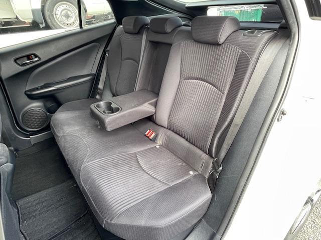 プリウス Ａ　禁煙車　１年保証付　フルセグＴＶナビ　Ｂｌｕｅｔｏｏｔｈ　バックカメラ　トヨタセーフティセンス　クルコン　ＬＥＤ　ＨＵＤ　パーキングアシスト　オートハイビーム　レーンアシスト　ヘッドアップディスプレイ（46枚目）