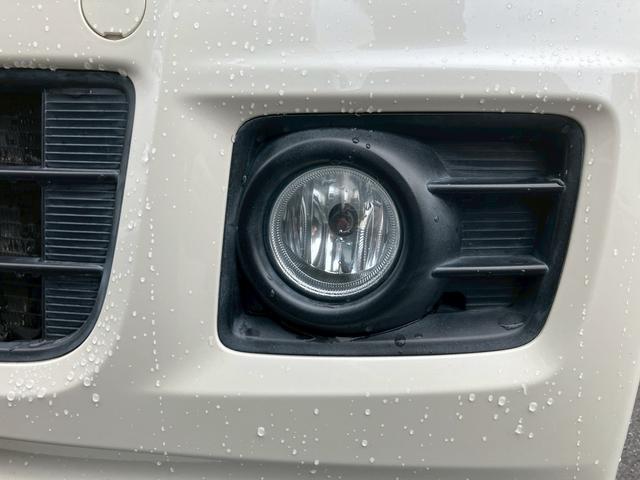 Ｎ－ＢＯＸカスタム Ｇ・Ｌパッケージ　禁煙車　保証付　ワンオーナー　純正フルセグＴＶナビ　Ｂｌｕｅｔｏｏｔｈ　バックカメラ　パワースライドドア　ＥＴＣ　純正アルミホイール　ＨＩＤ　ＣＤ　ＤＶＤ　取説　ナビ取説　保証書（20枚目）