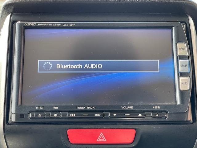 �y�i�r�z�a�����������������i�u���[�g�D�[�X�j�ڑ��@�\�t���B�X�}�[�g�t�H���Ȃǂ��炨�C�ɓ���̉��y�����C�����X�Đ��ł��܂��B�h���C�u������Ɋy�����Ȃ�܂��ˁ�