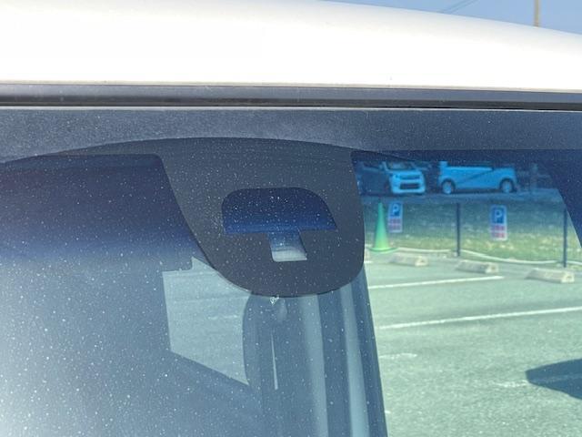 Ｎ－ＢＯＸカスタム Ｇ　ＳＳパッケージ　禁煙車　保証付　純正フルセグＴＶナビ　Ｂｌｕｅｔｏｏｔｈ　バックカメラ　両側パワースライドドア　シティーブレーキアクティブシステム　ＨＩＤ　純正アルミホイール　スマートキー　ＣＤ　ＤＶＤ　取説（24枚目）