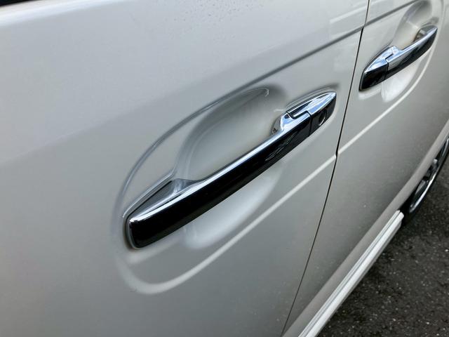 Ｎ－ＢＯＸカスタム Ｇ　ＳＳパッケージ　禁煙車　保証付　純正フルセグＴＶナビ　Ｂｌｕｅｔｏｏｔｈ　バックカメラ　両側パワースライドドア　シティーブレーキアクティブシステム　ＨＩＤ　純正アルミホイール　スマートキー　ＣＤ　ＤＶＤ　取説（26枚目）