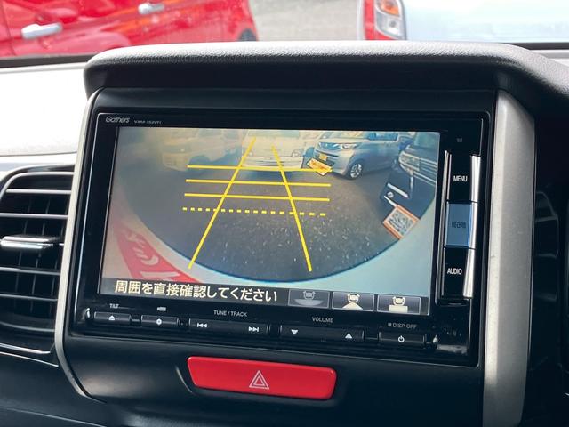 �y�i�r�z�o�b�N���j�^�[�@�\�t�������̃J�����̉f�������j�^�[�ɉf���o�����̂ŁA����̌����Ȃ����p��A��Q���Ƃ̋������Ȃǂ�����������S�m�F���邱�Ƃ��ł��܂��I