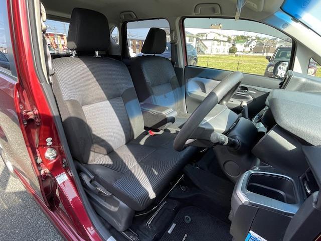 ステラ カスタムＲ　スマートアシスト　６ヶ月保証付　ワンセグＴＶナビ　Ｂｌｕｅｔｏｏｔｈ　ＬＥＤ　ＥＴＣ　シートヒーター　純正アルミホイール　スマートキー　スマートアシスト　フォグ　エコアイドル　プッシュスタート　ＣＤ　ＤＶＤ　取説（29枚目）