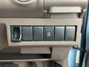 X 禁煙車 1年保証付 革ハンドル 革シート ホワイトアルミホイール オートライト HID スマートキー アイドリングストップ CD 電動格納ミラー ベンチシート CVT 盗難防止システム 取説(35枚目)