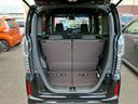 【ラゲッジルーム】普段のお買い物や通勤、送迎等に十分な荷室スペースを確保しております。セカンドシートを倒すと、大きな荷物の積載も可能です♪