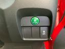 【ECON】低燃費走行をサポートする機能です★オンにするとエンジンやエアコン、トランスミッションなどが燃費優先の制御に切り替わります!燃費向上の嬉しい機能です!