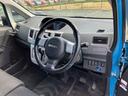 納車時には、オイル・エレメント交換を無料で行っております。又、消耗具合に応じてバッテリー・ワイパーゴム・ブレーキパッド・クーラーガス等もサービスの一環として行っております。