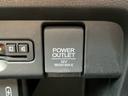 【ＰＯＷＥＲ　ＯＵＴＬＥＴ】車内で家電製品を使用できるようにするコンセント付きの電圧変換器です！
