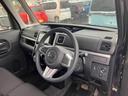 納車時には、オイル・エレメント交換を無料で行っております。又、消耗具合に応じてバッテリー・ワイパーゴム・ブレーキパッド・クーラーガス等もサービスの一環として行っております。