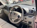 納車時には、オイル・エレメント交換を無料で行っております。又、消耗具合に応じてバッテリー・ワイパーゴム・ブレーキパッド・クーラーガス等もサービスの一環として行っております。