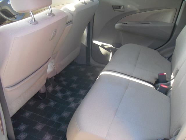 ステラ Ｌ　ＣＤ再生／パワーステアリング／キーレスエントリー／アルミホイール／アイドリングストップ／ベンチシート／フルフラットシート／車検整備付き（10枚目）