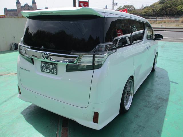 ヴェルファイア ２．５Ｚ　２０インチＡＷ／車高調／後席モニター／ＫＥＮＷＯＯＤ８インチナビ／８人乗／両側電動スライドドア／レーダークルコン／プリクラッシュセーフティー／ＥＴＣ／１００Ｖ電源／バックカメラ／地デジ／ＬＥＤライト／（8枚目）