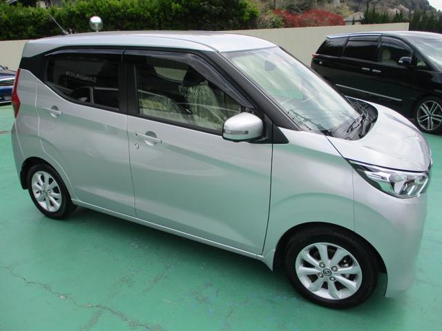 デイズ Ｘ　車検２年付　純正ナビ　バックカメラ　Ｂｌｕｅｔｏｏｔｈ再生　ＥＴＣ　コーナーセンサー　スマートキー　オートライト　オートエアコン　車線逸脱抑制　オートハイビーム　ＤＶＤ／ＣＤ再生　地デジ　禁煙車（9枚目）