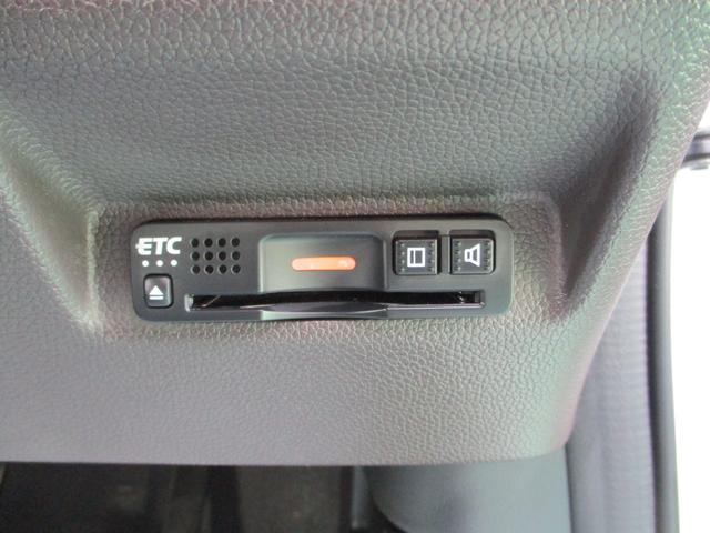 フリード Ｇ・ホンダセンシング／禁煙車　車検２年付き／ＬＥＤライト／６人乗り／純正ナビ／両側電動スライドドア／バックカメラ／ＥＴＣ／ドラレコ／衝突軽減装置／レーダークルーズ／Ｂｌｕｅｔｏｏｔｈ／スマートキー／（12枚目）