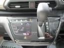 Ｘ　車検２年付　純正ナビ　バックカメラ　Ｂｌｕｅｔｏｏｔｈ再生　ＥＴＣ　コーナーセンサー　スマートキー　オートライト　オートエアコン　車線逸脱抑制　オートハイビーム　ＤＶＤ／ＣＤ再生　地デジ　禁煙車（15枚目）