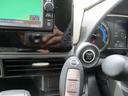 Ｘ　車検２年付　純正ナビ　バックカメラ　Ｂｌｕｅｔｏｏｔｈ再生　ＥＴＣ　コーナーセンサー　スマートキー　オートライト　オートエアコン　車線逸脱抑制　オートハイビーム　ＤＶＤ／ＣＤ再生　地デジ　禁煙車（16枚目）