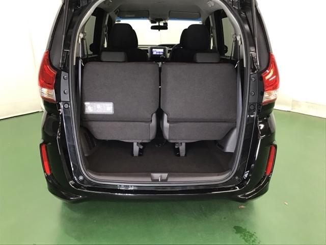 フリード Ｇ・ホンダセンシング　ドラレコ　ナビ　Ｒカメラ　ブルートゥース　Ｗパワスラ　ＶＳＣ　エマージェンシーブレーキ　スマキ－　定期点検記録簿　リヤカメラ　ＡＡＣ　ＤＶＤ再生可　ＬＥＤヘッドライ　地デジ　３列シ－ト　ＳＲＳ　ＡＢＳ（30枚目）