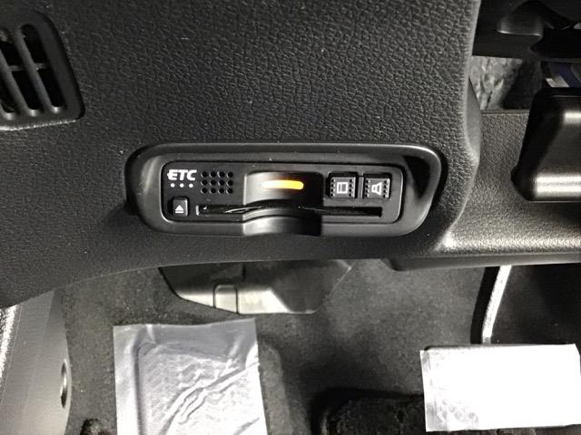 ヴェゼル Ｘ・ホンダセンシング　ドラレコ　ナビ　Ｒカメラ　ブルートゥース　衝突軽減ブレ－キ　盗難防止装置　Ｂカメラ　エアコン　Ｄレコ　スマートキーシステム　クルコン　ヘッドライトＬＥＤ　ＡＢＳ　横滑り防止機能　ＥＴＣ車載器　ＵＳＢ（14枚目）