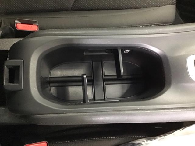 ヴェゼル Ｘ・ホンダセンシング　ドラレコ　ナビ　Ｒカメラ　ブルートゥース　衝突軽減ブレ－キ　盗難防止装置　Ｂカメラ　エアコン　Ｄレコ　スマートキーシステム　クルコン　ヘッドライトＬＥＤ　ＡＢＳ　横滑り防止機能　ＥＴＣ車載器　ＵＳＢ（48枚目）