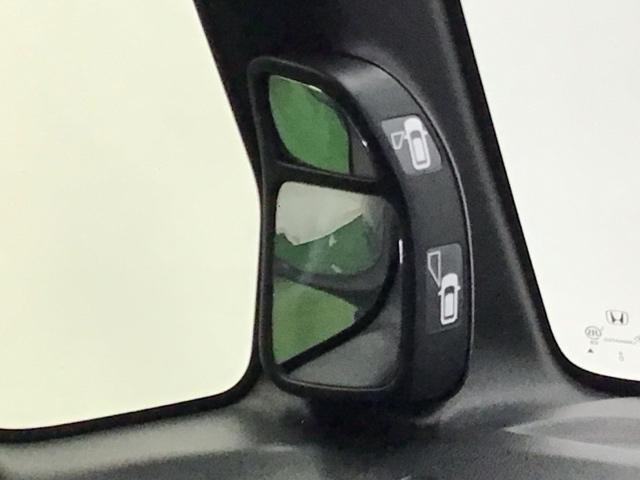 Ｎ－ＢＯＸカスタム ＧＳＳブラックスタイルパッケージ　ナビ　Ｒカメラ　ブルートゥース　ワンセグ　横滑り防止　リアカメラ　エコアイドル　パワーステアリング　ＡＡＣ　前席シートヒーター　スマートキー　キーフリー　ＡＢＳ　エアバッグ　ＥＴＣ　ベンチシート（56枚目）