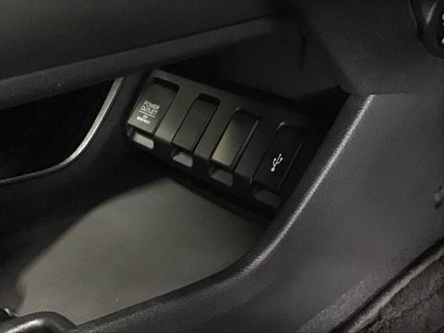 ヴェゼル ハイブリッドＺ・ホンダセンシング　ドラレコ　ナビ　Ｒカメラ　ブルートゥース　ＶＤＣ　レーダーブレーキ　リアカメラ　フルセ　セキュリティアラーム　ＤＶＤ再生可　オートクルーズ　シ－トヒ－タ－　パワーウィンド　スマ－トキ－　ＵＳＢポート（19枚目）
