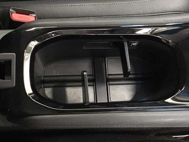 ヴェゼル ハイブリッドＺ・ホンダセンシング　ドラレコ　ナビ　Ｒカメラ　ブルートゥース　ＶＤＣ　レーダーブレーキ　リアカメラ　フルセ　セキュリティアラーム　ＤＶＤ再生可　オートクルーズ　シ－トヒ－タ－　パワーウィンド　スマ－トキ－　ＵＳＢポート（63枚目）