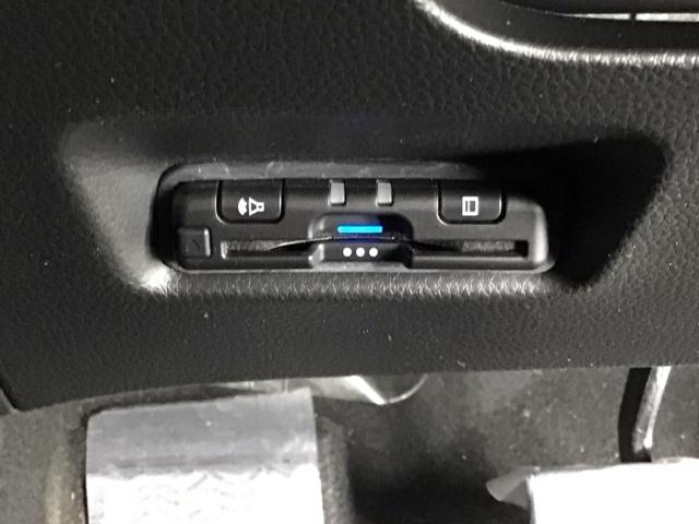フィット ホーム　ドラレコ　ナビ　Ｒカメラ　ブルートゥース　バックカメラ付き　スマキ－　ＵＳＢ　地デジ　サイドカーテンエアバック　記録簿　ＬＥＤライト　ＥＴＣ装備　オートライト　キーレス　エアコン　パワステ　ＤＶＤ再生（53枚目）