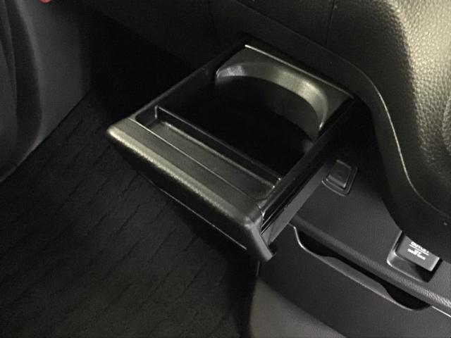 Ｎ－ＢＯＸカスタム Ｌスタイル＋ブラック　ナビ　Ｒカメラ　ブルートゥース　ＣＤ　ＬＥＤライト　サイドエアバッグ　前席シートヒーター　フルオートエアコン　パワーウインドウ　Ｗエアバック　横滑り防止　イモビライザー　クルコン　パワーステアリング（17枚目）