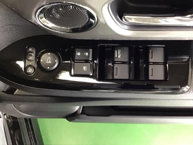 Ｎ－ＢＯＸカスタム Ｌスタイル＋ブラック　ナビ　Ｒカメラ　ブルートゥース　ＣＤ　ＬＥＤライト　サイドエアバッグ　前席シートヒーター　フルオートエアコン　パワーウインドウ　Ｗエアバック　横滑り防止　イモビライザー　クルコン　パワーステアリング（71枚目）
