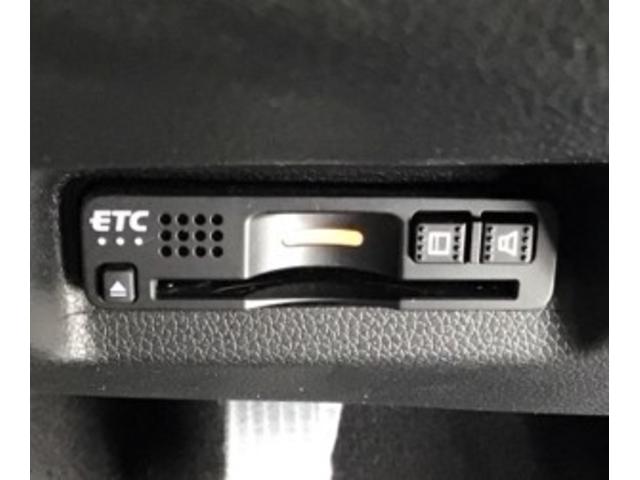 シャトル Ｇホンダセンシング　ナビ　Ｒカメラ　ブルートゥース　フルセグ　記録簿付き　パワーウィンドウ　キーレス　スマートキー　盗難防止　横滑り防止　オートエアコン　クルコン　ＡＢＳ　ＤＶＤ再生　地デジ　ＥＴＣ付き　ＵＳＢ接続（13枚目）