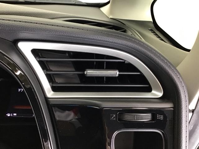 シャトル Ｇホンダセンシング　ナビ　Ｒカメラ　ブルートゥース　フルセグ　記録簿付き　パワーウィンドウ　キーレス　スマートキー　盗難防止　横滑り防止　オートエアコン　クルコン　ＡＢＳ　ＤＶＤ再生　地デジ　ＥＴＣ付き　ＵＳＢ接続（56枚目）