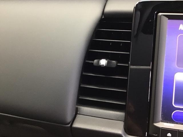 フィット ホーム　ドラレコ　ナビ　Ｒカメラ　ブルートゥース　バックカメラ付き　スマキ－　ＵＳＢ　地デジ　サイドカーテンエアバック　記録簿　ＬＥＤライト　ＥＴＣ装備　オートライト　キーレス　エアコン　パワステ　ＤＶＤ再生（67枚目）