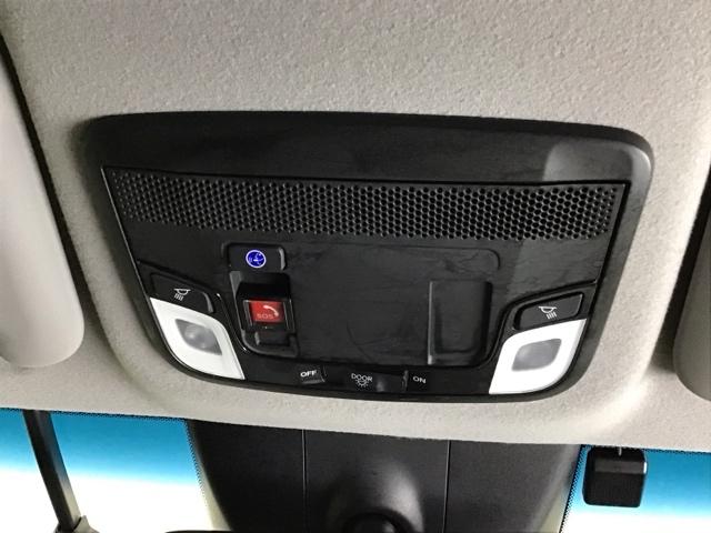 フィット ホーム　ドラレコ　ナビ　Ｒカメラ　ブルートゥース　バックカメラ付き　スマキ－　ＵＳＢ　地デジ　サイドカーテンエアバック　記録簿　ＬＥＤライト　ＥＴＣ装備　オートライト　キーレス　エアコン　パワステ　ＤＶＤ再生（71枚目）