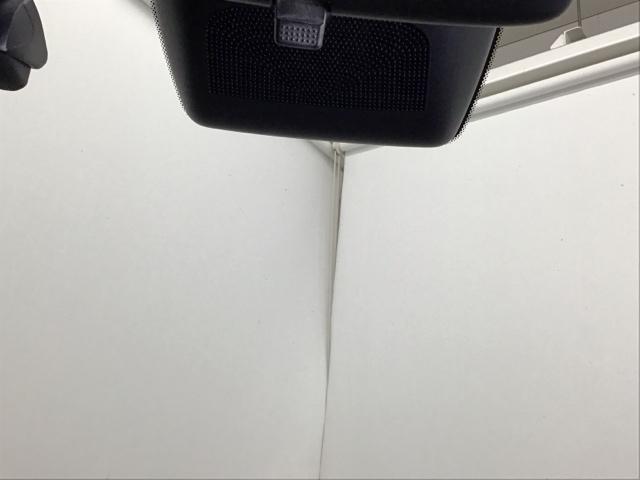 フィット ホーム　ドラレコ　ナビ　Ｒカメラ　ブルートゥース　バックカメラ付き　スマキ－　ＵＳＢ　地デジ　サイドカーテンエアバック　記録簿　ＬＥＤライト　ＥＴＣ装備　オートライト　キーレス　エアコン　パワステ　ＤＶＤ再生（72枚目）