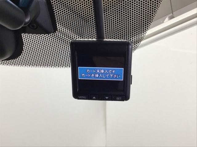フリード Ｇ・ホンダセンシング　ドラレコ　ナビ　Ｒカメラ　ブルートゥース　運転席助手席エアバック　ＷＰＳＤ　スマートキープッシュスタート　アイドルＳＴＯＰ　追突軽減ブレーキ　ドライブレコーダ　イモビライザー　ＥＳＣ　整備点検記録簿（13枚目）