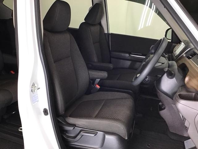 フリード Ｇ・ホンダセンシング　ドラレコ　ナビ　Ｒカメラ　ブルートゥース　運転席助手席エアバック　ＷＰＳＤ　スマートキープッシュスタート　アイドルＳＴＯＰ　追突軽減ブレーキ　ドライブレコーダ　イモビライザー　ＥＳＣ　整備点検記録簿（21枚目）