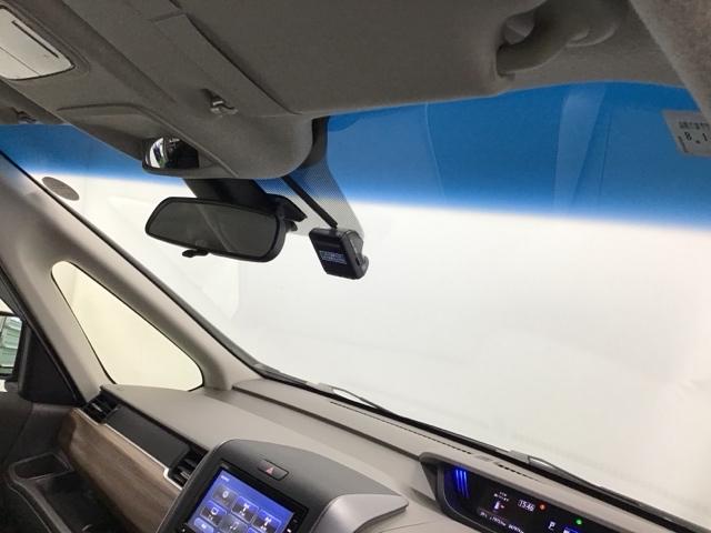 フリード Ｇ・ホンダセンシング　ドラレコ　ナビ　Ｒカメラ　ブルートゥース　運転席助手席エアバック　ＷＰＳＤ　スマートキープッシュスタート　アイドルＳＴＯＰ　追突軽減ブレーキ　ドライブレコーダ　イモビライザー　ＥＳＣ　整備点検記録簿（33枚目）