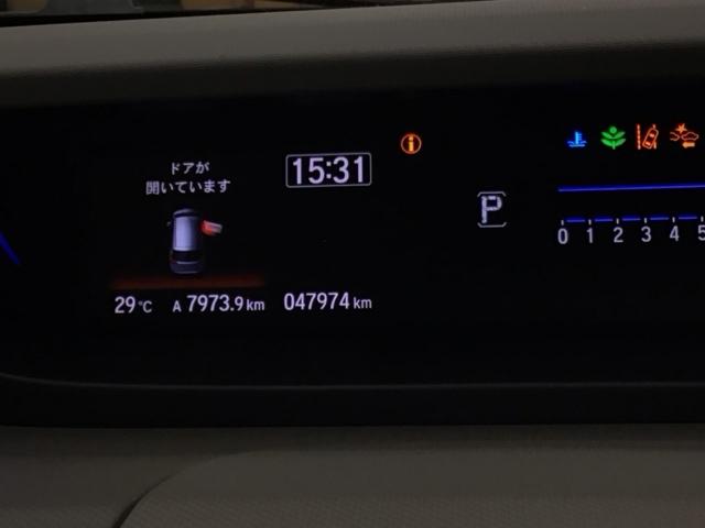 フリード Ｇ・ホンダセンシング　ドラレコ　ナビ　Ｒカメラ　ブルートゥース　運転席助手席エアバック　ＷＰＳＤ　スマートキープッシュスタート　アイドルＳＴＯＰ　追突軽減ブレーキ　ドライブレコーダ　イモビライザー　ＥＳＣ　整備点検記録簿（38枚目）