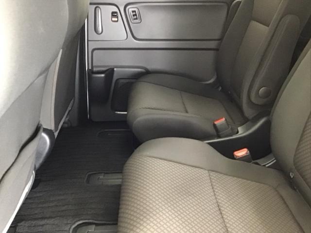 フリード Ｇ・ホンダセンシング　ドラレコ　ナビ　Ｒカメラ　ブルートゥース　運転席助手席エアバック　ＷＰＳＤ　スマートキープッシュスタート　アイドルＳＴＯＰ　追突軽減ブレーキ　ドライブレコーダ　イモビライザー　ＥＳＣ　整備点検記録簿（72枚目）