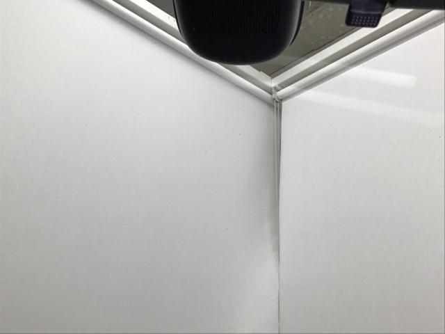 フィット １３Ｇ・Ｌホンダセンシング　ナビ　Ｒカメラ　ブルートゥース　フルセグ　衝突軽減システム　クルコン　整備記録簿　エアバック　ＬＥＤヘッド　サイドカーテンエアバック　ＵＳＢポート　スマ－トキ－　盗難防止　ＶＳＡ　パワーステアリング（55枚目）