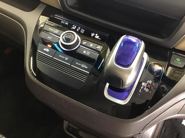 フリードハイブリッド ハイブリッド・Ｇホンダセンシング　ナビ　Ｒカメラ　ブルートゥース　フルセグ　両電動ドア　サポカー　両席エアバック　記録簿付　地デジＴＶ　リアカメラ　横滑防止　オートクルーズコントロール　エアバック　スマートキープッシュスタート　ＵＳＢ（15枚目）