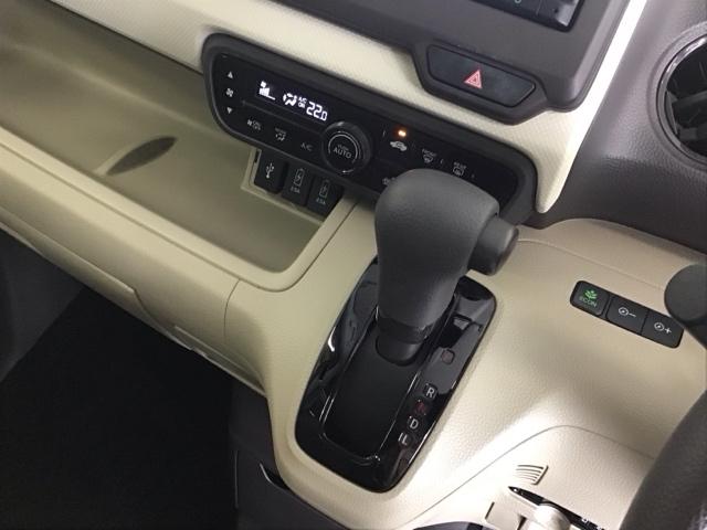 Ｎ－ＢＯＸ Ｇ・Ｌホンダセンシング　ナビ　Ｒカメラ　ブルートゥース　ＥＴＣ　シートヒター　誤発信抑制　Ｂモニ　ＥＣＯＮモード　横滑り防止装置付　Ａライト　スマートキー　イモビ　オ－トエアコン　ＵＳＢ　両側スライド片側電動ドア　キ－フリ－（16枚目）